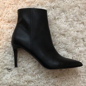 Steven by Steve Madden Lasting heeled ankle bootie